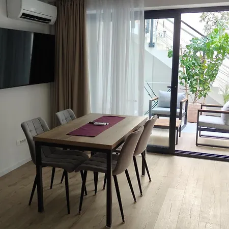 Apartmaji Sopotnik * Izola