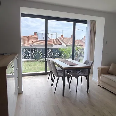 Apartmaji Sopotnik 아파트