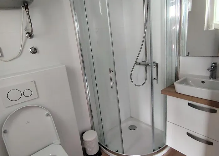 Apartmaji Sopotnik * Izola